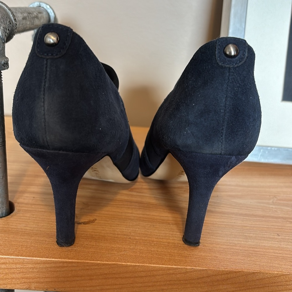 Size 6.5-  2 Pair Anne Klein Designer Shoes - sling backs and ankle boots. - Picture 12 of 15